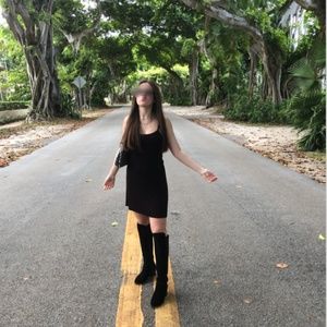 Meet your Posher, Gables Glow